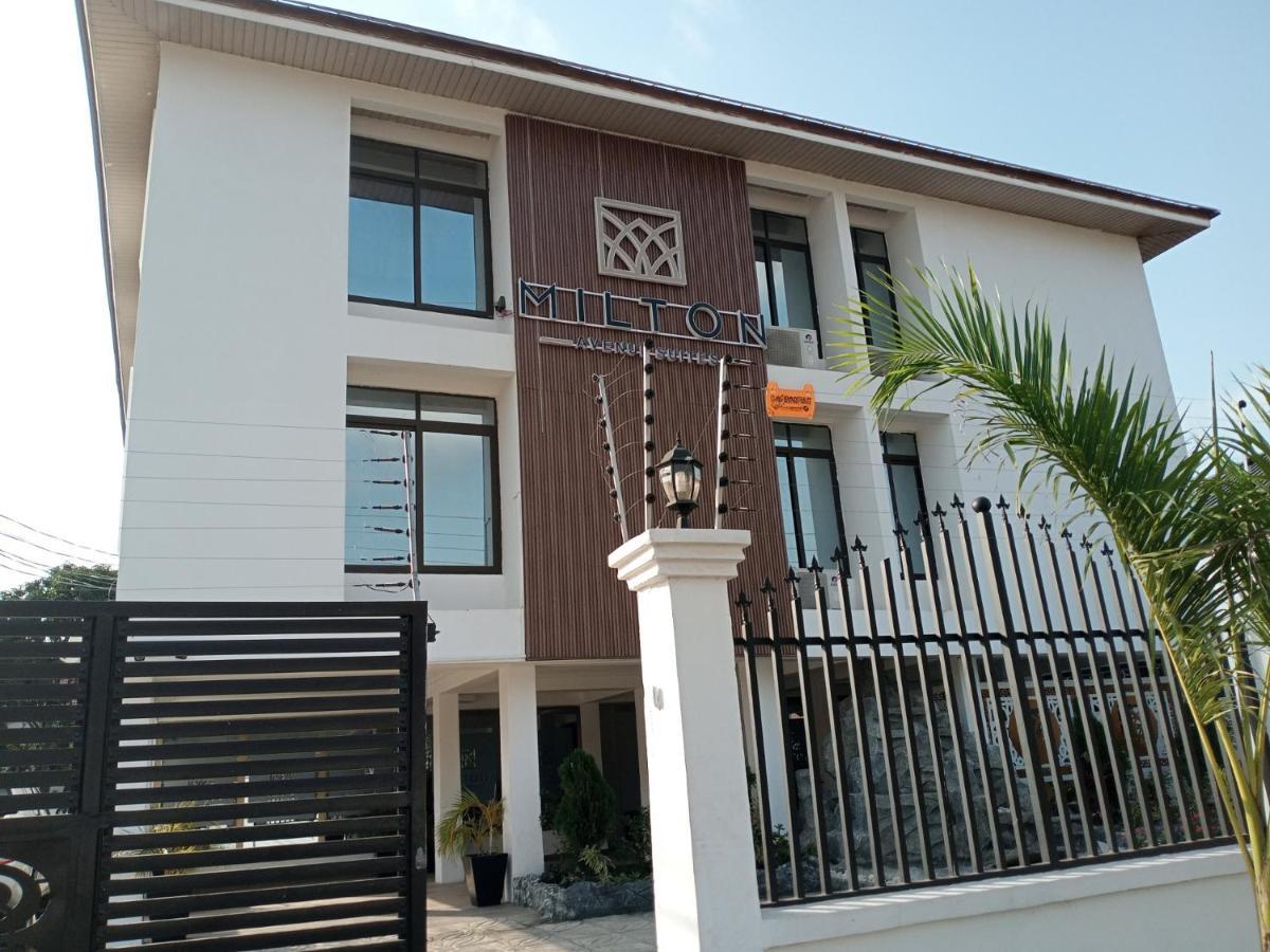 Milton Avenue Suites Accra Exterior photo